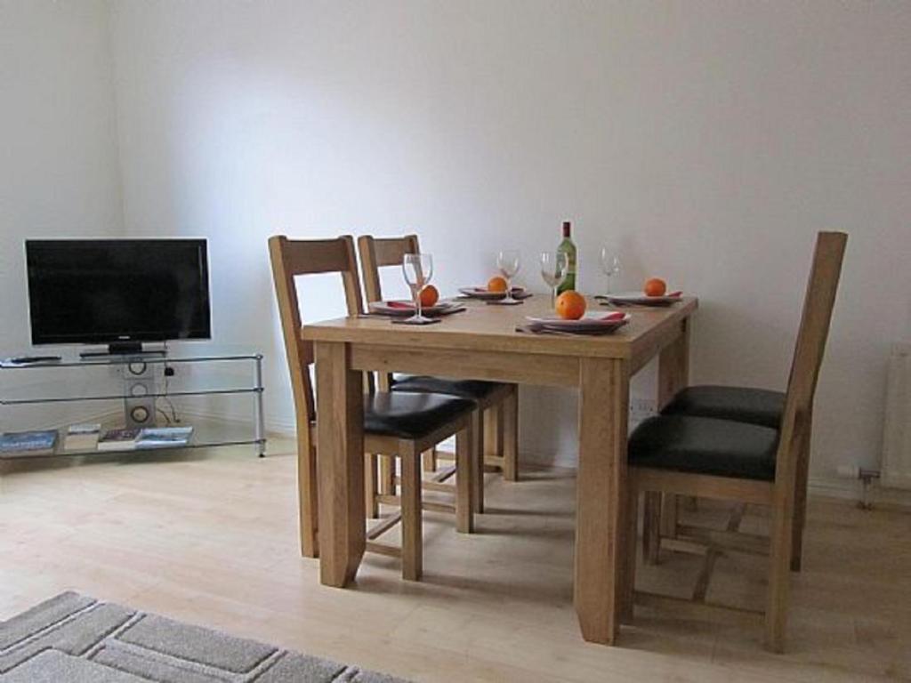 Bridge Street Apartments Inverness Bilik gambar